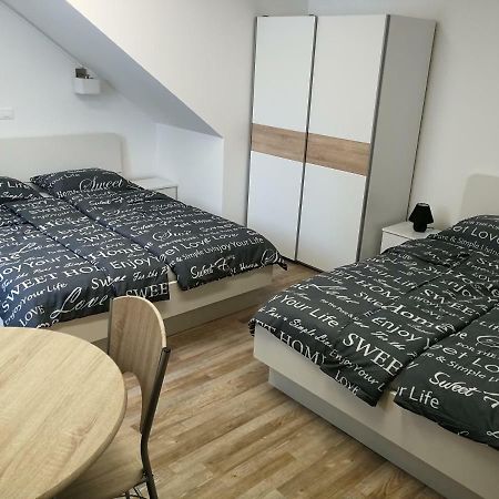 Skyblue Apartment โทลมิน ภายนอก รูปภาพ