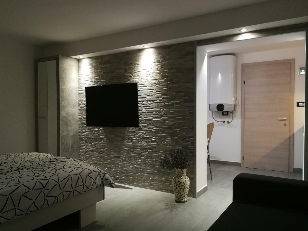Skyblue Apartment โทลมิน ภายนอก รูปภาพ