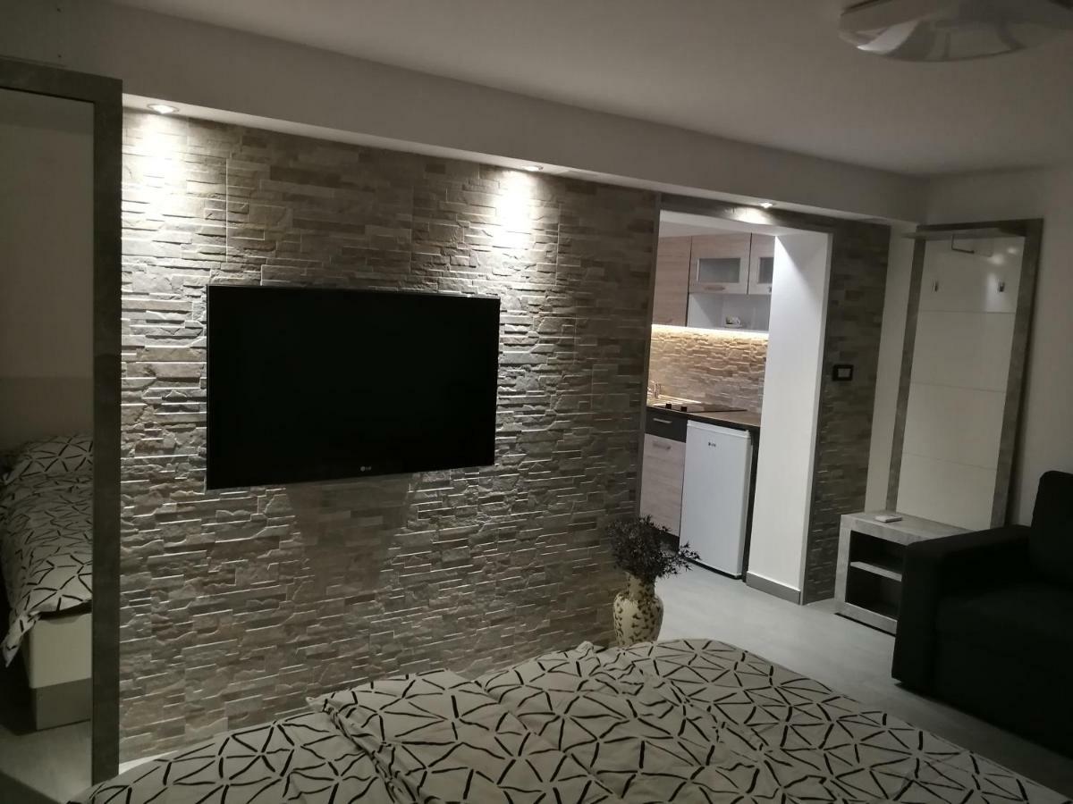 Skyblue Apartment โทลมิน ภายนอก รูปภาพ