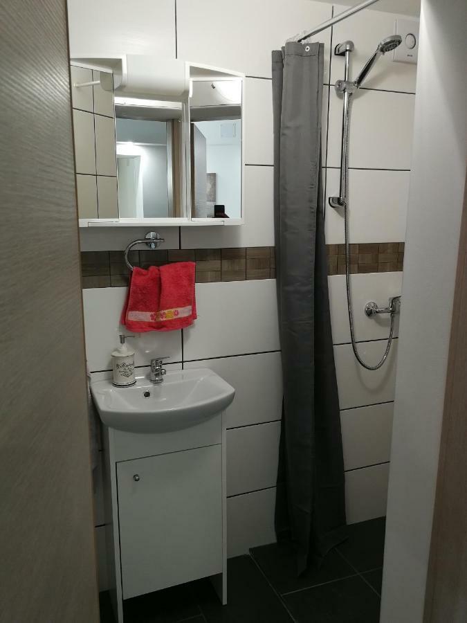 Skyblue Apartment โทลมิน ภายนอก รูปภาพ