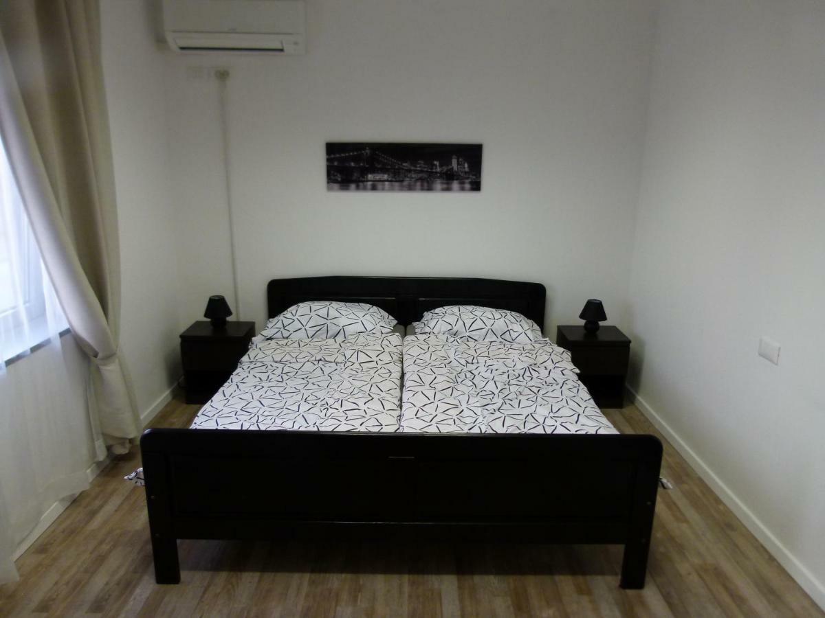 Skyblue Apartment โทลมิน ภายนอก รูปภาพ