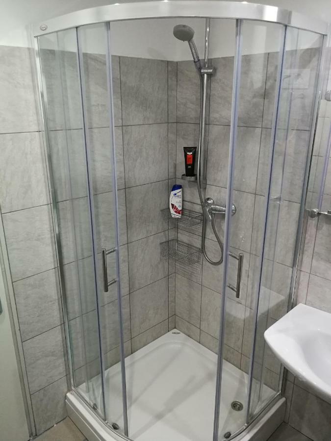 Skyblue Apartment โทลมิน ภายนอก รูปภาพ