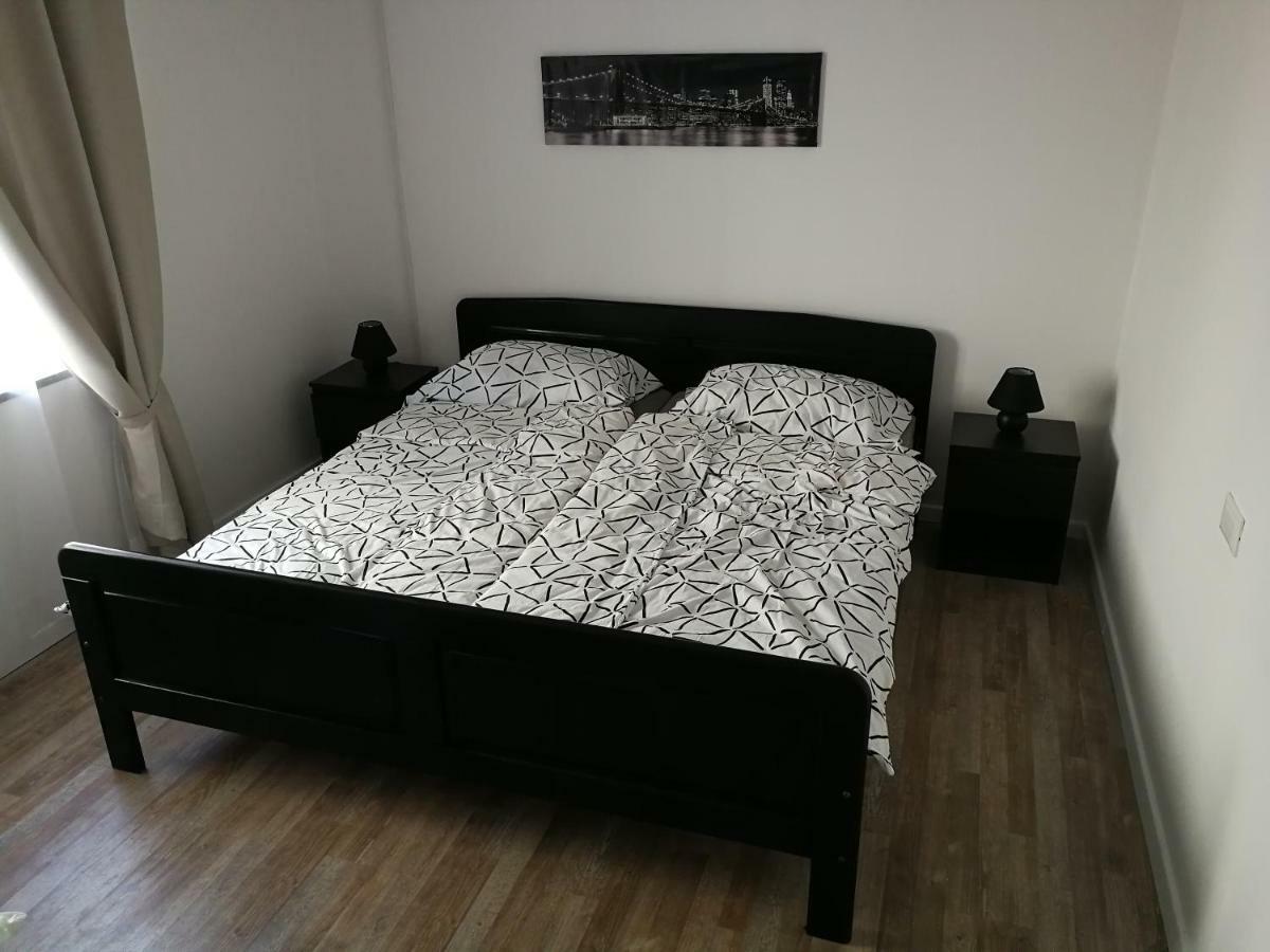 Skyblue Apartment โทลมิน ภายนอก รูปภาพ